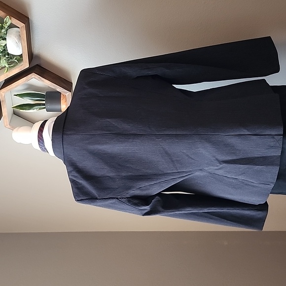 Calvin Klein Navy Pinstripe Blazer - Size 14 - Picture 2 of 10